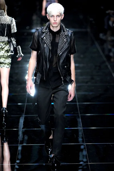 Look 46